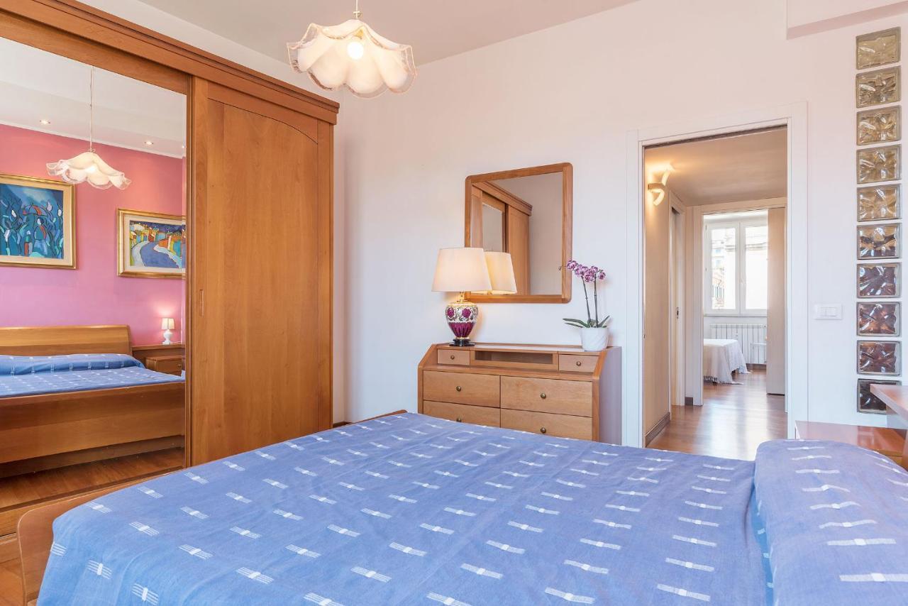 Colosseum Roomy Apartment Rome Exterior photo