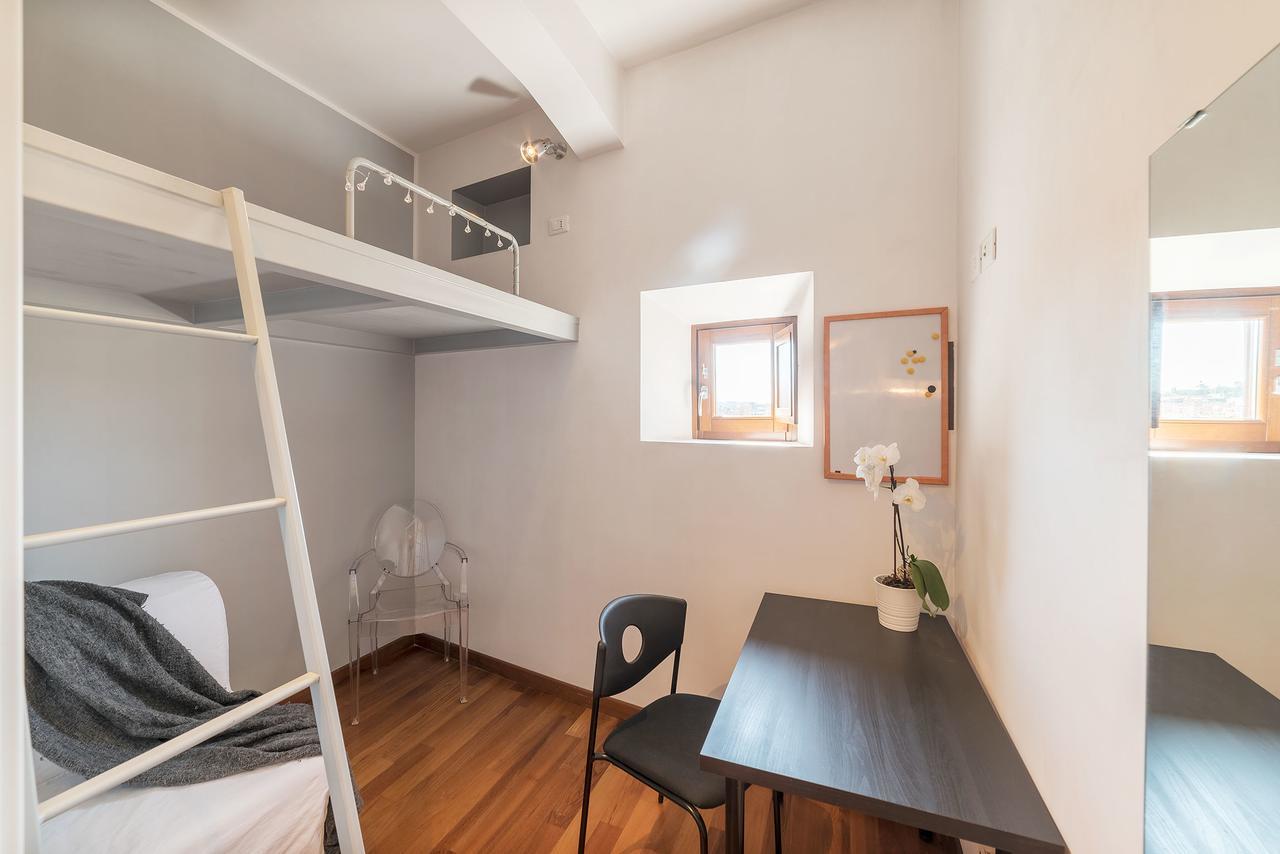 Colosseum Roomy Apartment Rome Exterior photo