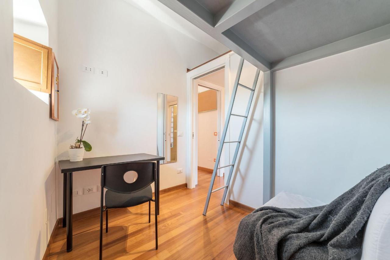 Colosseum Roomy Apartment Rome Exterior photo